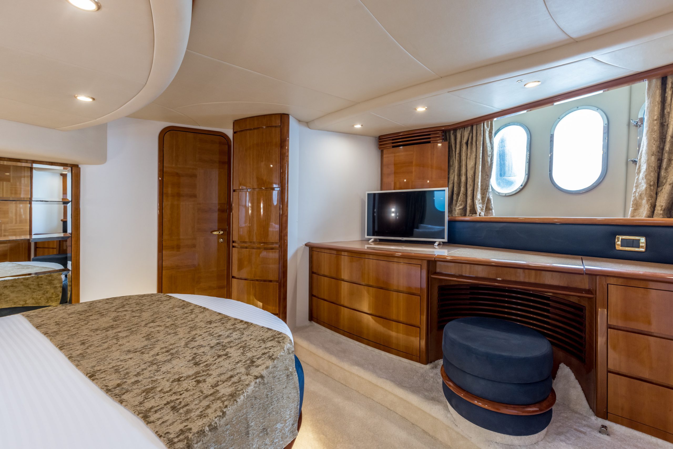 SplitYachtCharter