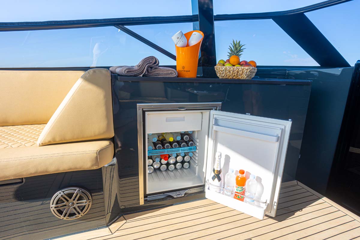 Outdoor fridge on Colnago 35 luxury boat charter