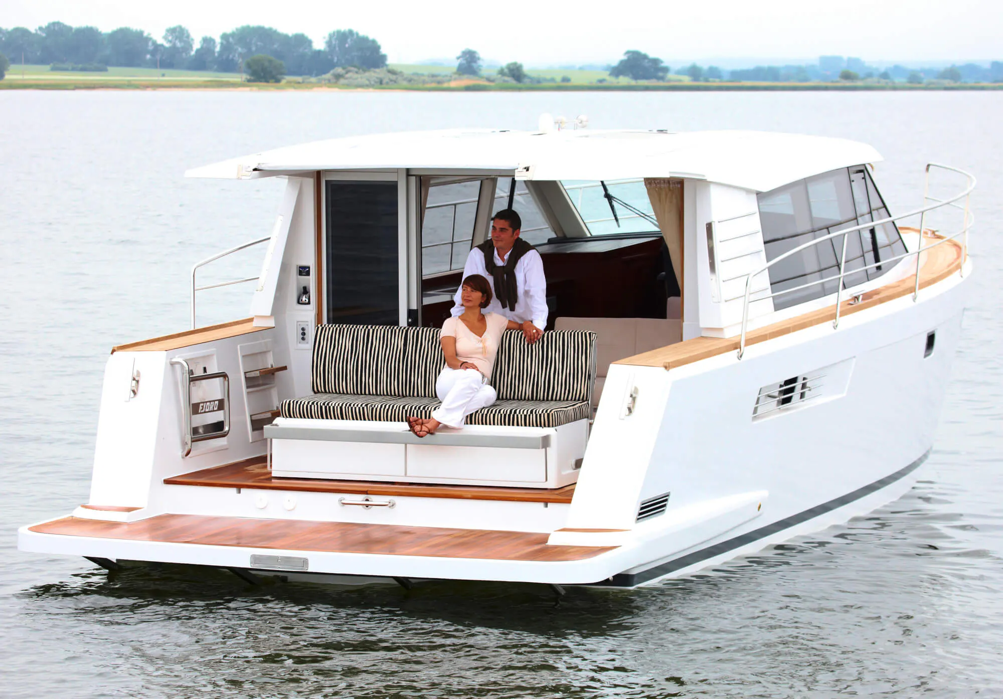 fjord-40-cruiser-photo-exterieur-2010-0609-fjordcruiser-008v2_1390522595031740610_2000