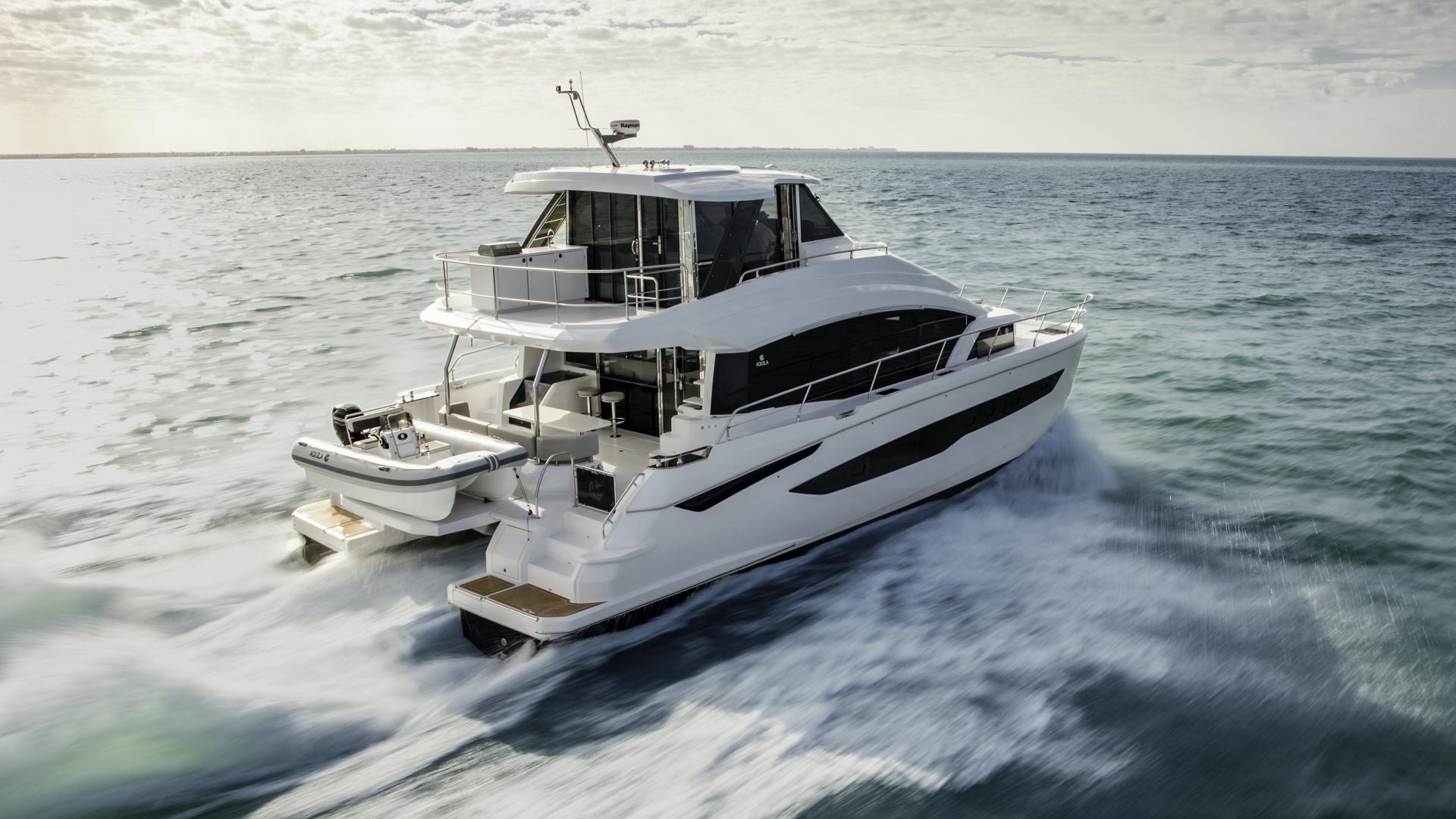 04-BOLUBO-II-aft-view-factory-photo_