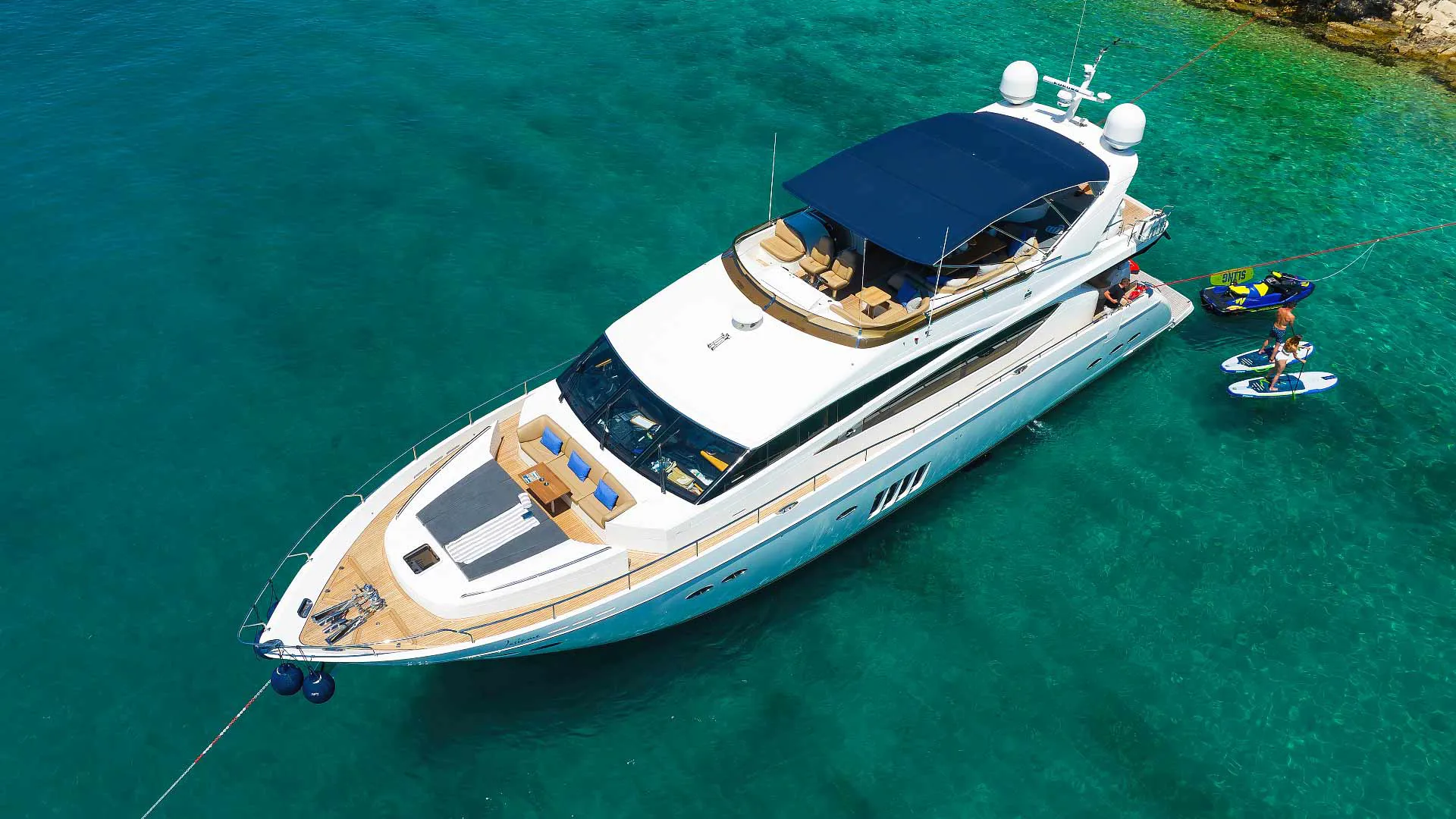 1_03-INISEME-on-anchor-f1.jpg