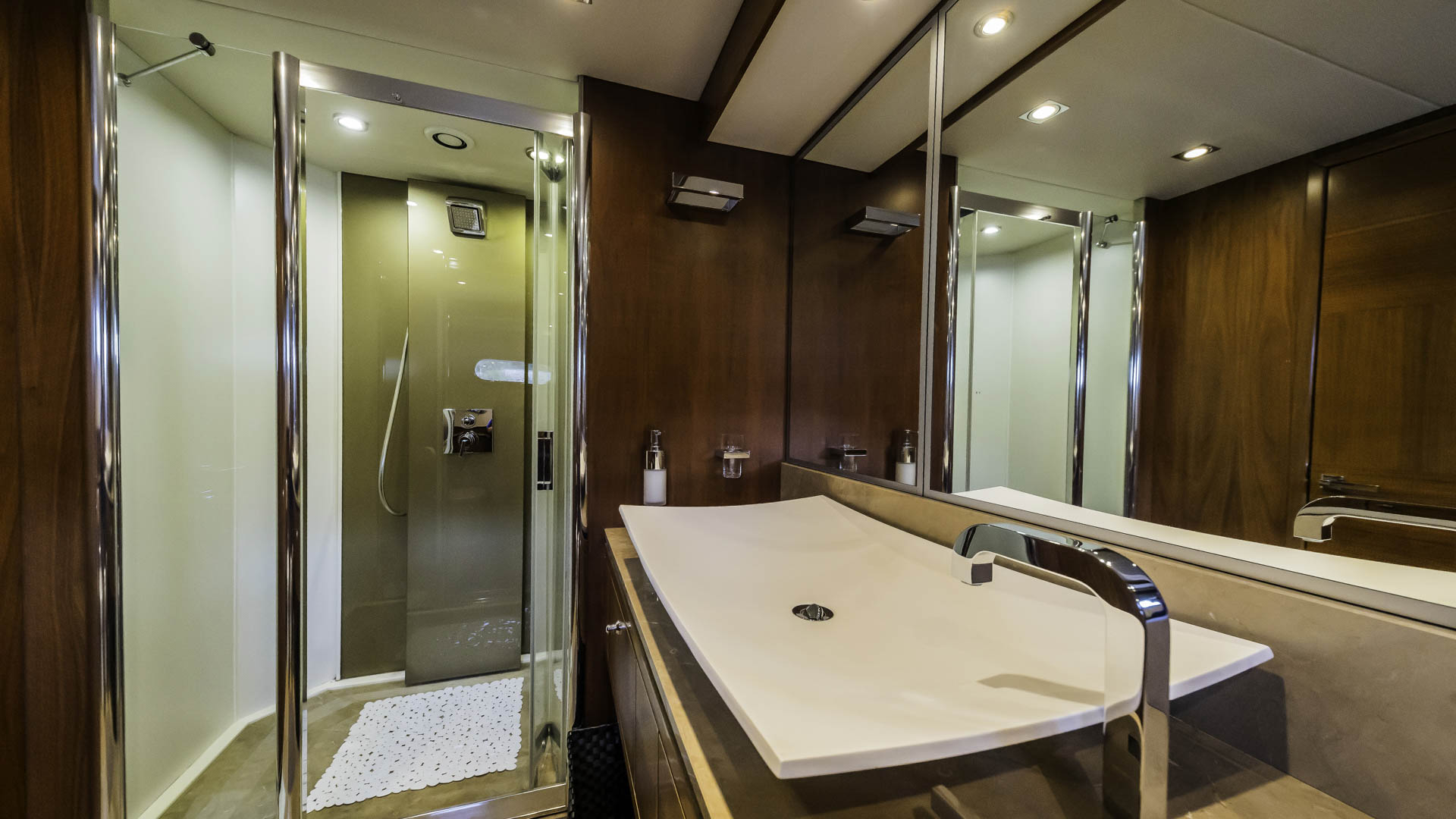 24-THE-BEST-WAY-Master-bathroom