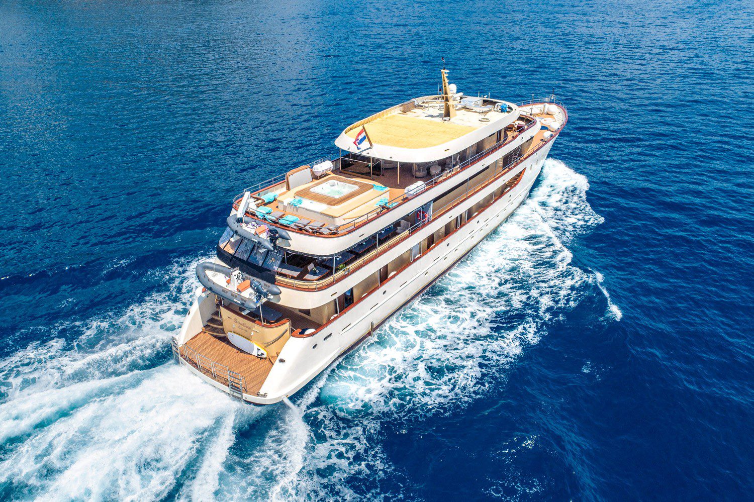 lastavica-exterior-001