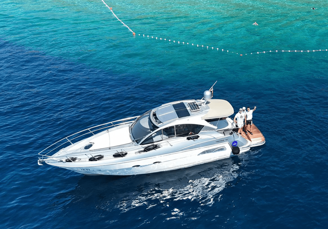 Mirakul 40 charter Split view