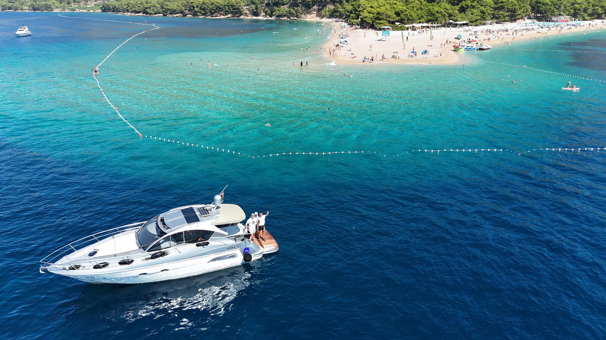 Mirakul 40 charter Split Croatia exterior view