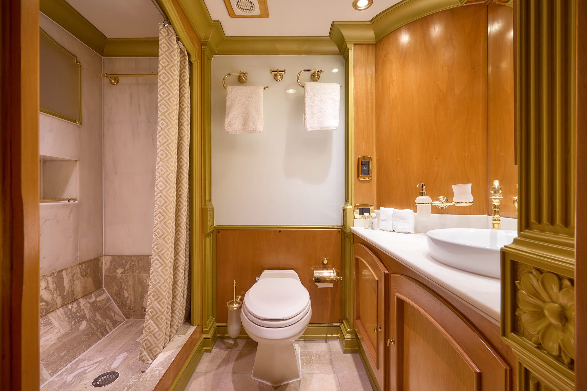 to-je-to-bathroom2
