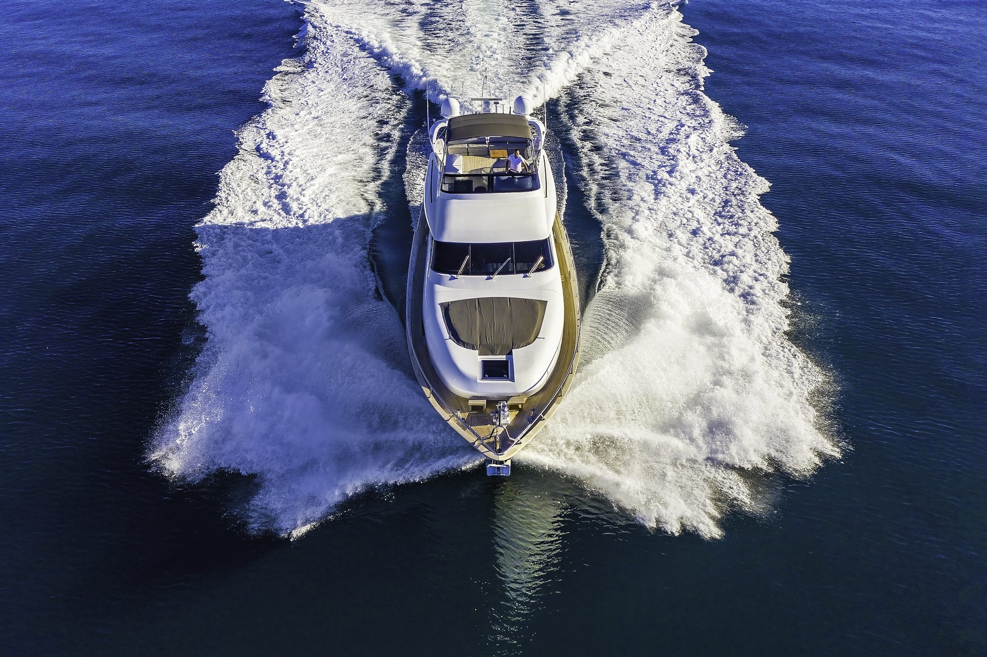 02-HOPE-I-running-from-top _