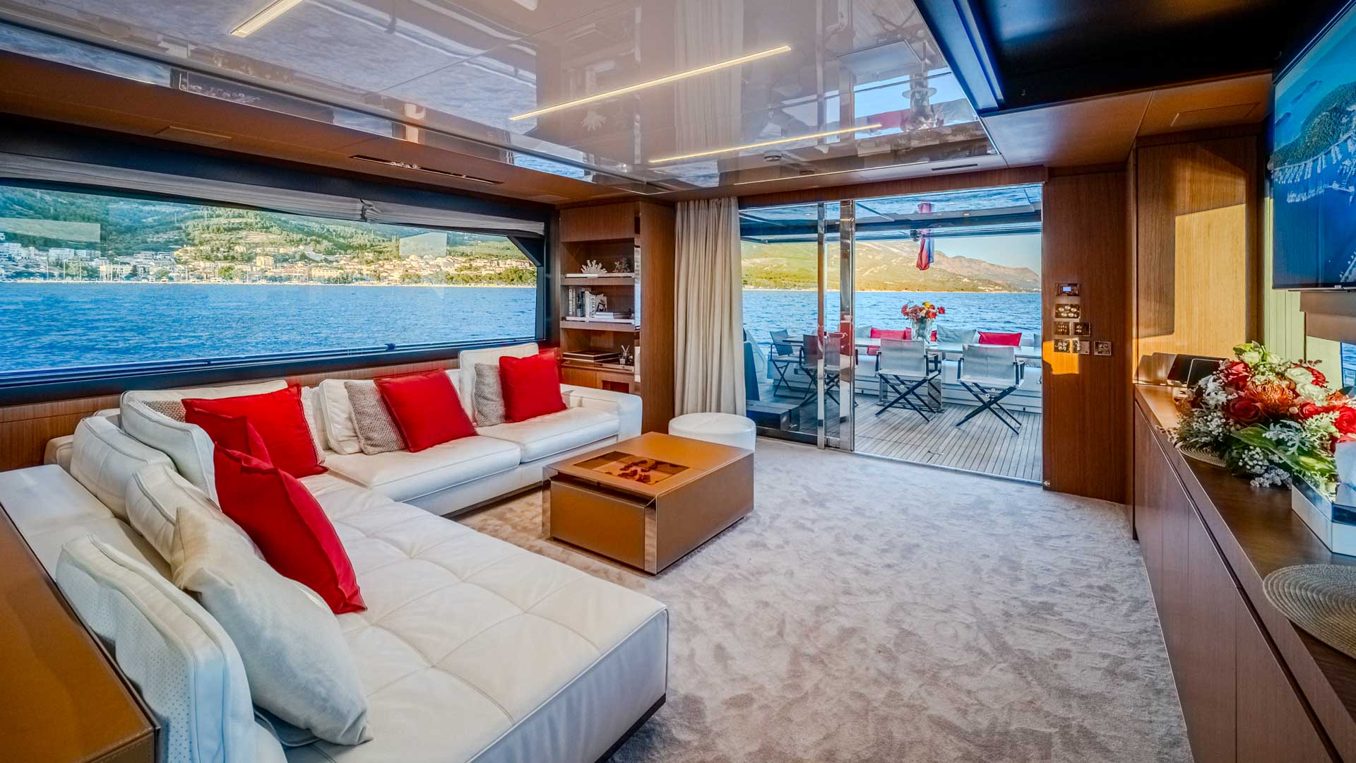 22-No-Stress-888-salon-side-view_