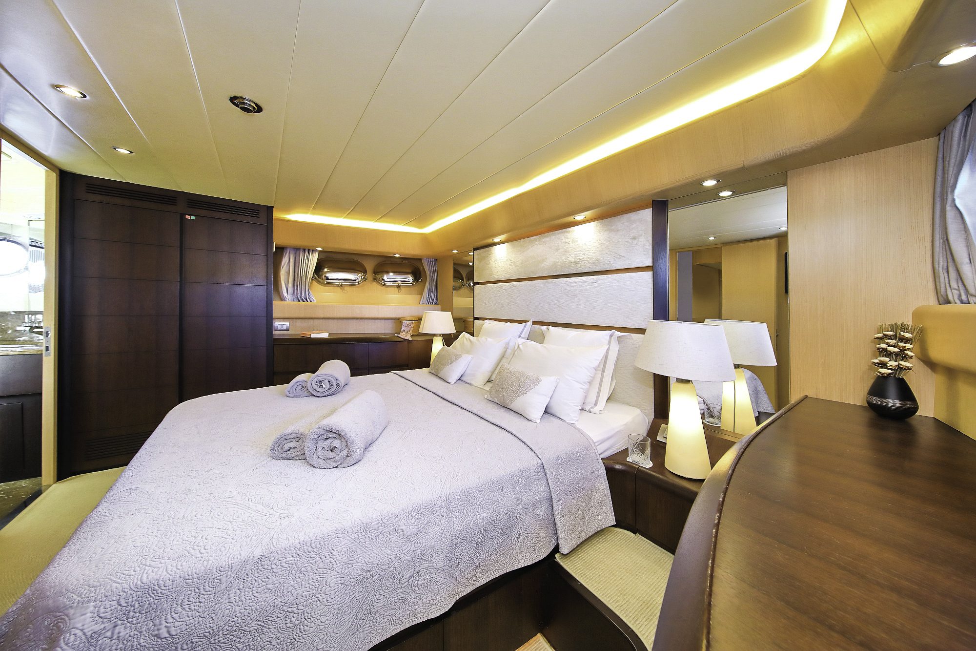 30-HOPE-I-Master-side-view _