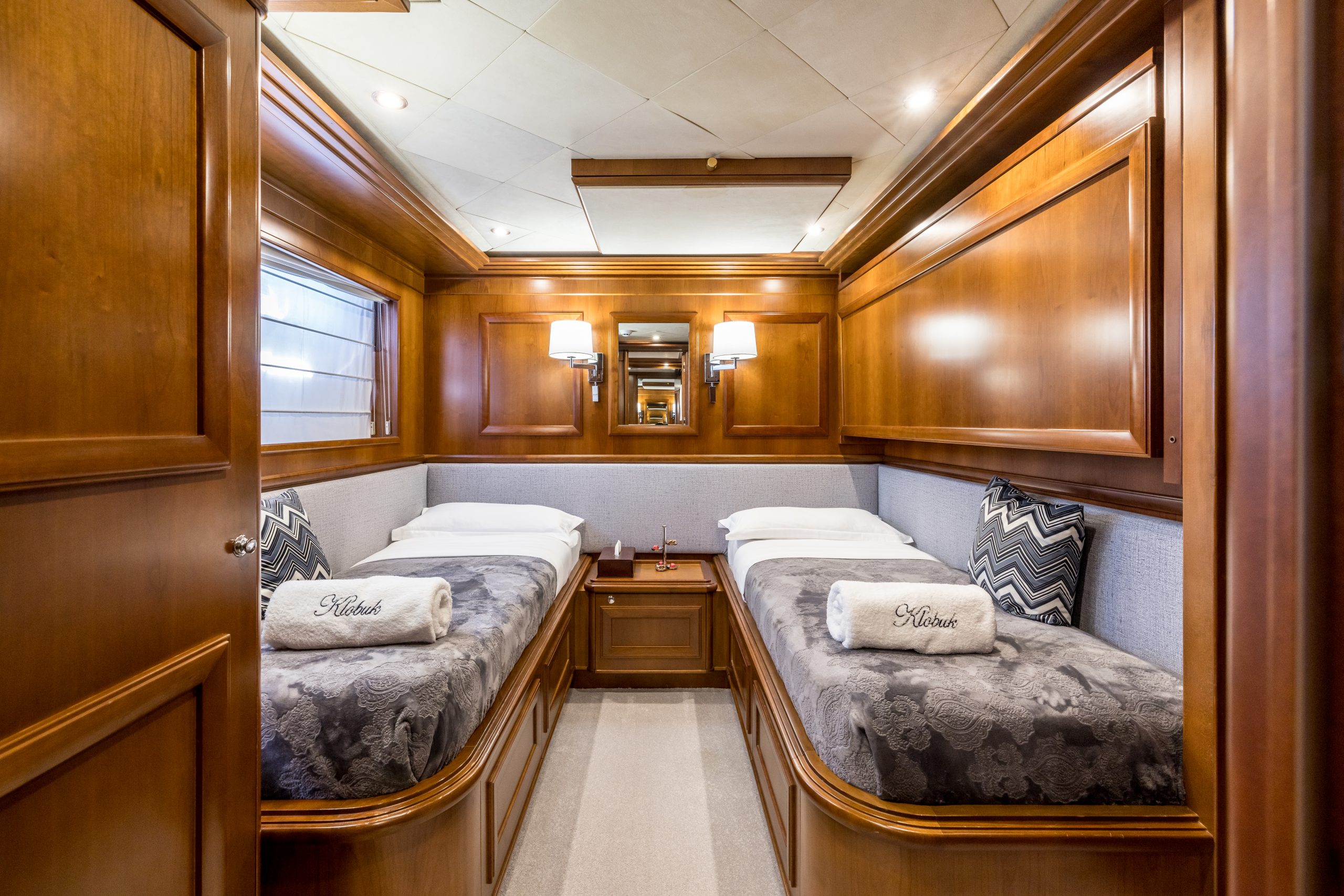 30-Klobuk-Twin-cabin_