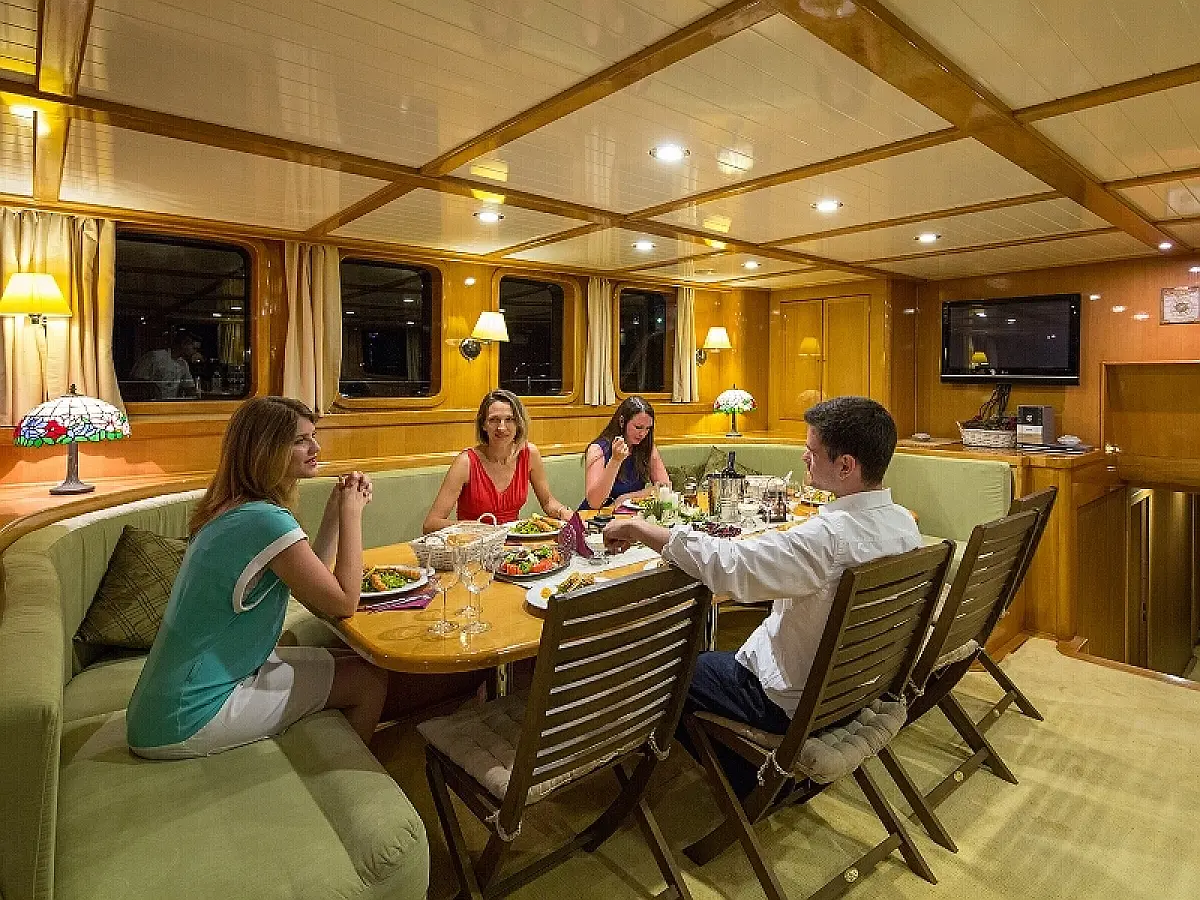 1897803950000101476_Morning_Star_int26