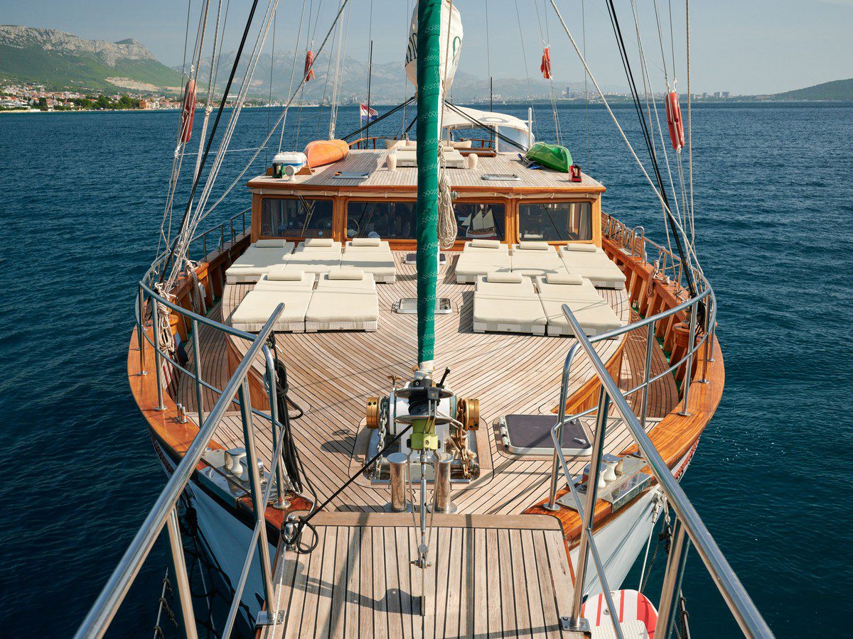 27351731476400098_gulet-croatia-charter-queen-of-adriatic-20