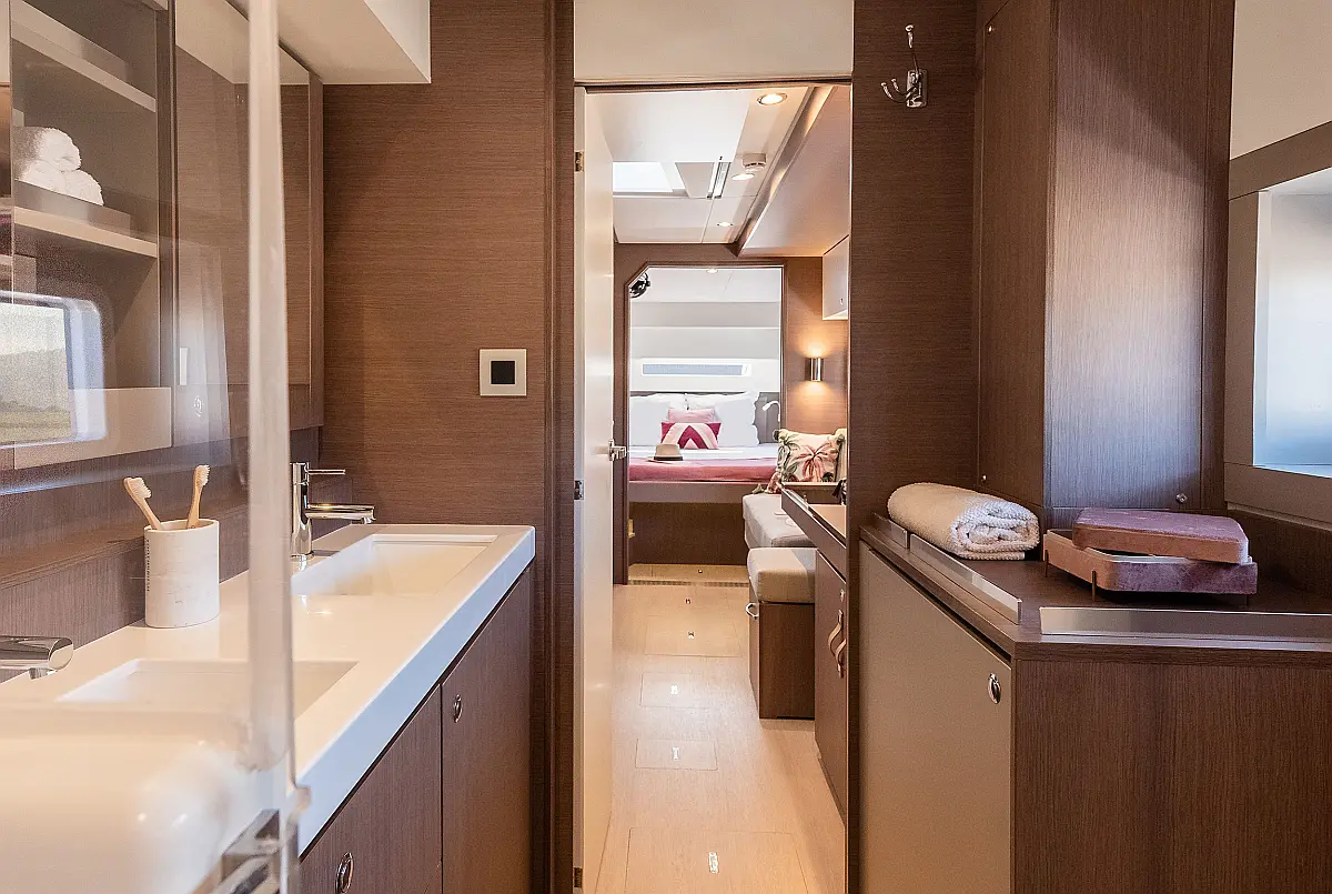 37772401484701909_bali42_006bali_catamarans-rizonphotography__1