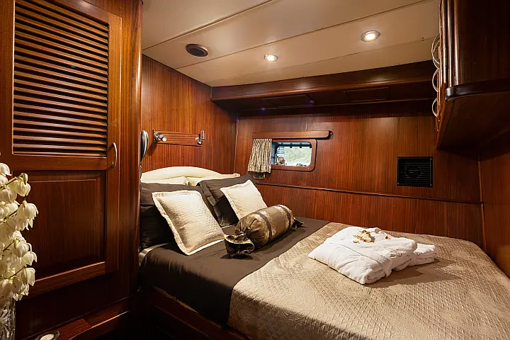 6507006330000101476_Pacha_int10