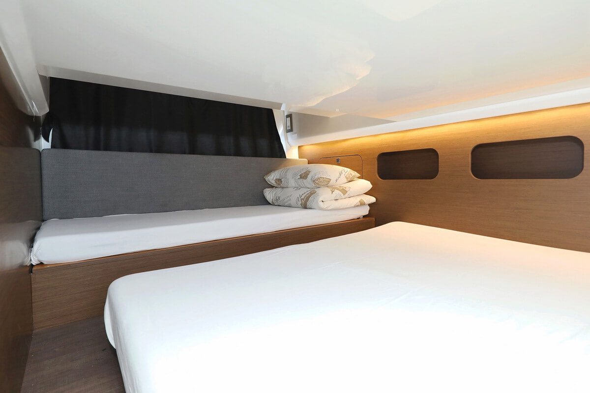 Antares11_Solis_extraberth