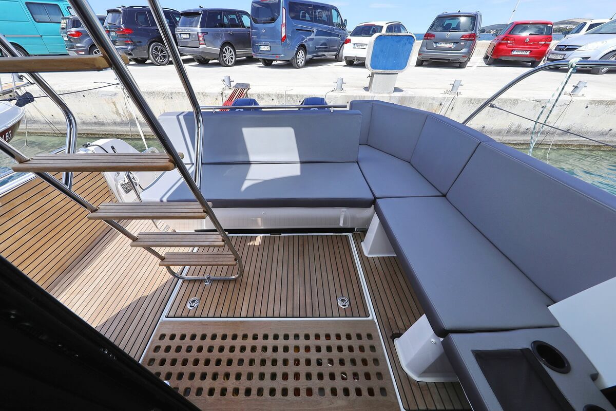 Antares1_Solis_cockip