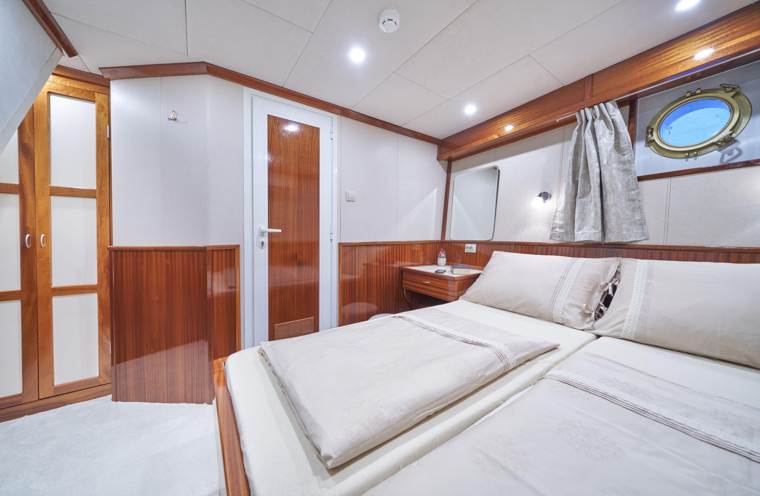 Tajna-Mora-master-cabin