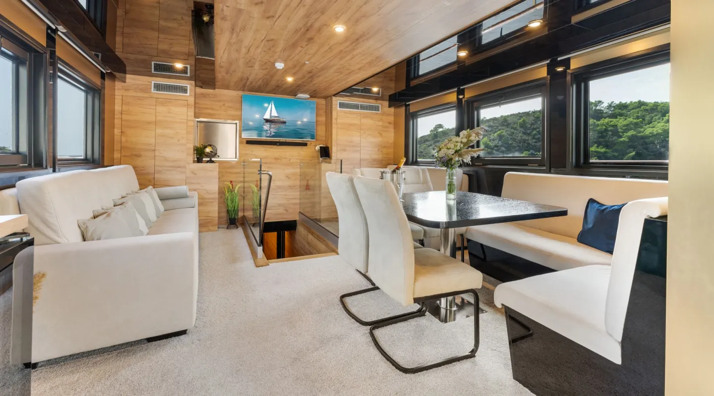 santa_clara_interior_43.jpg
