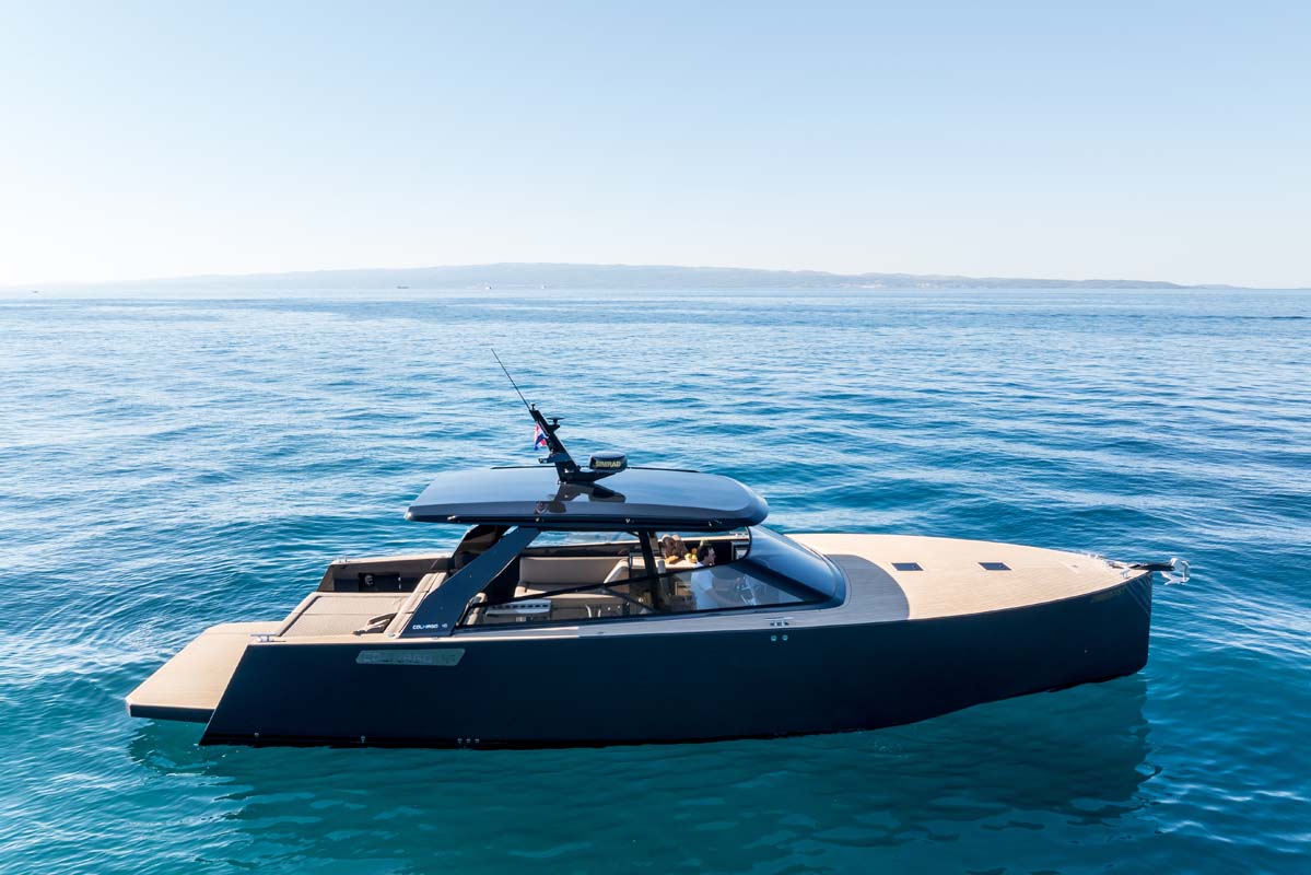 Private island cruise Croatia Colnago 45 luxury yacht